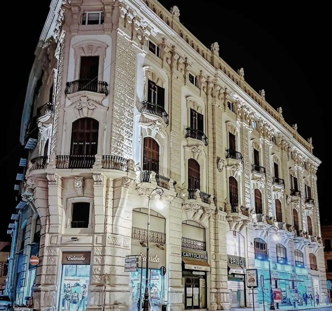 Ballaro'S View Palermo Italy